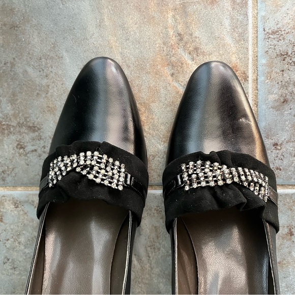 Black Kitten Heels - Picture 3 of 5